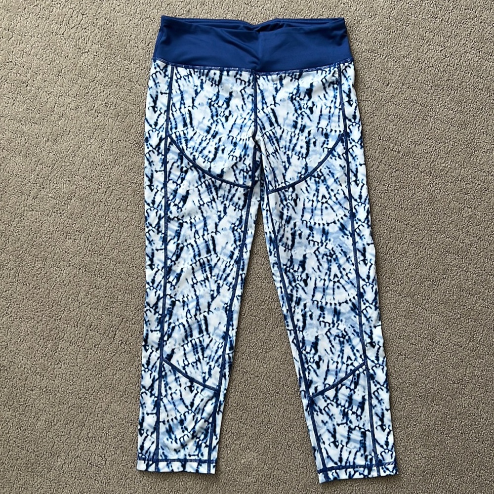 Capri length workout leggings